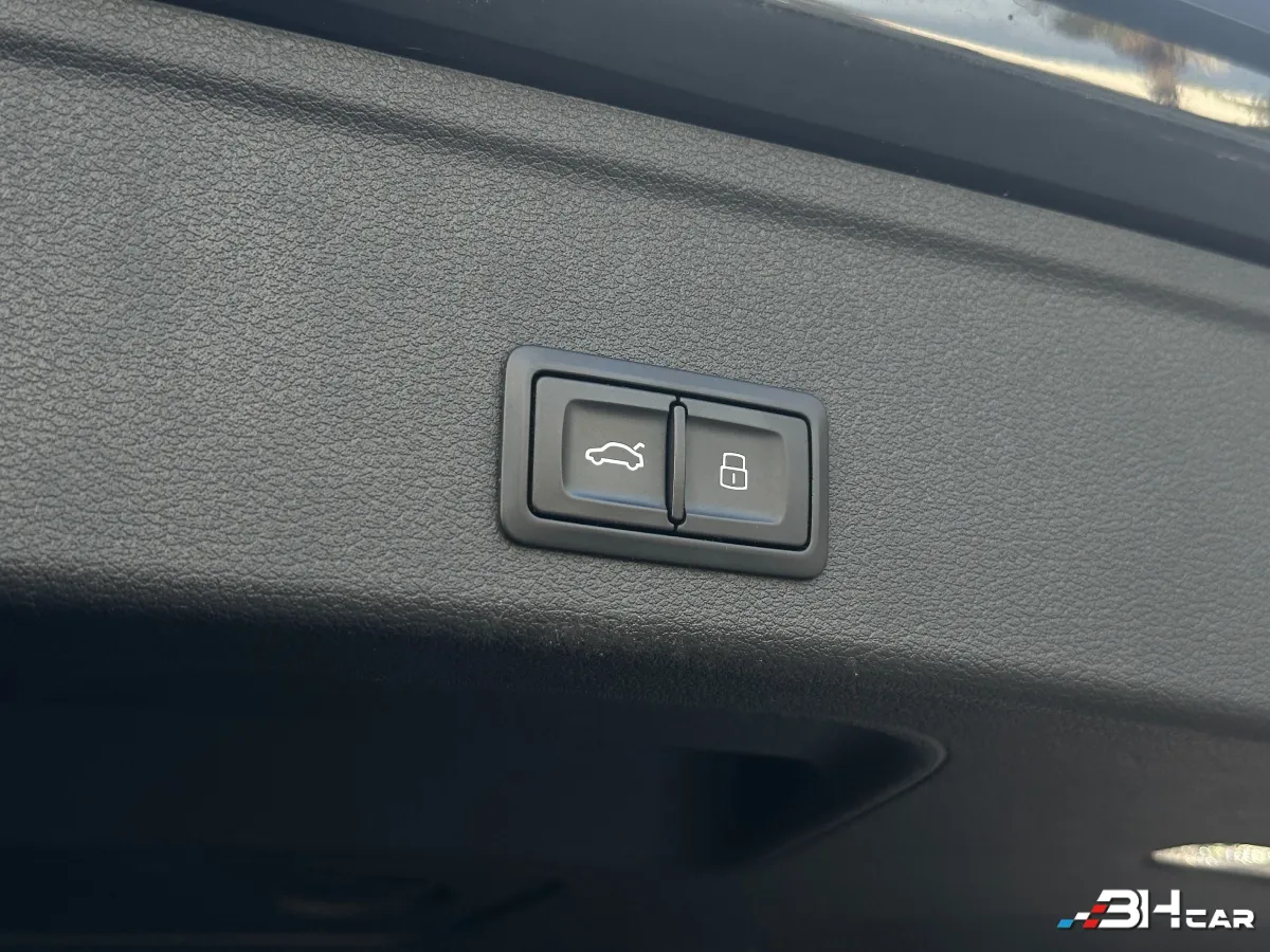 Audi A4 - photo 8
