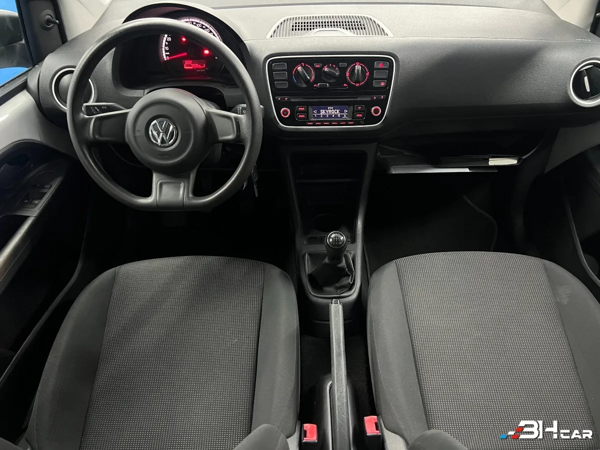 Volkswagen Up - photo 10