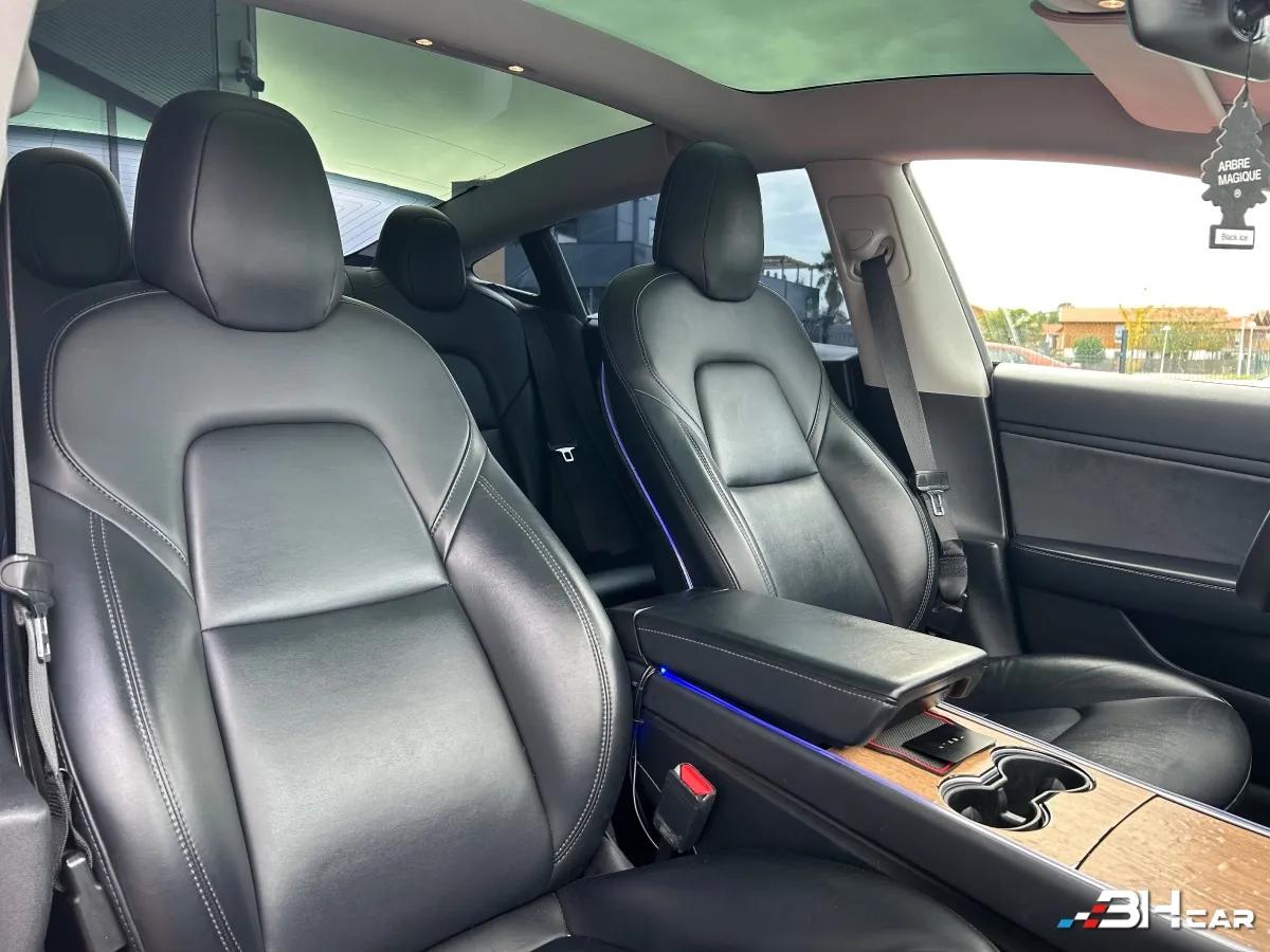 Aperçu indisponible de Tesla Model-3