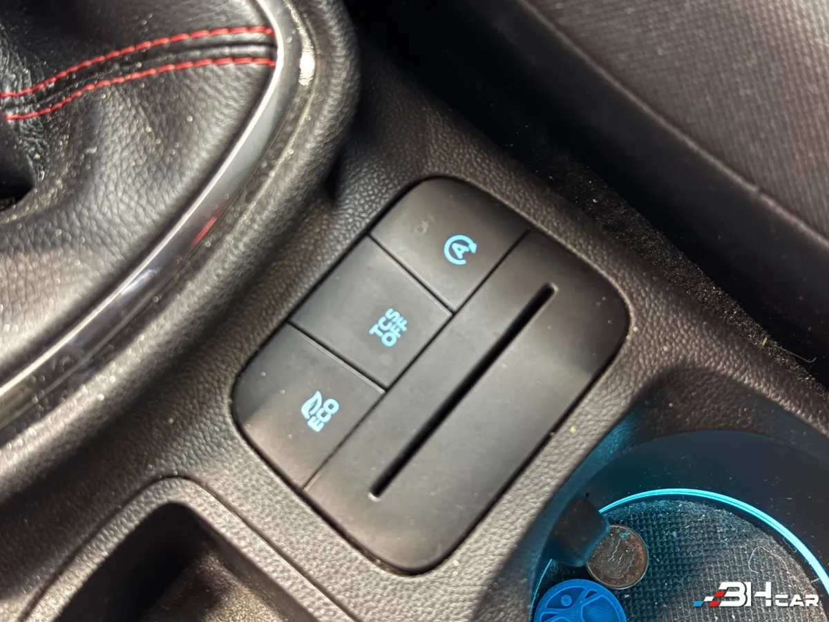 Ford Fiesta - photo 13