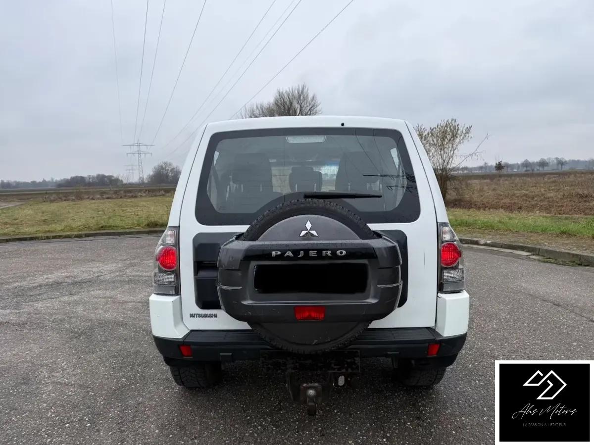 Mitsubishi Pajero 