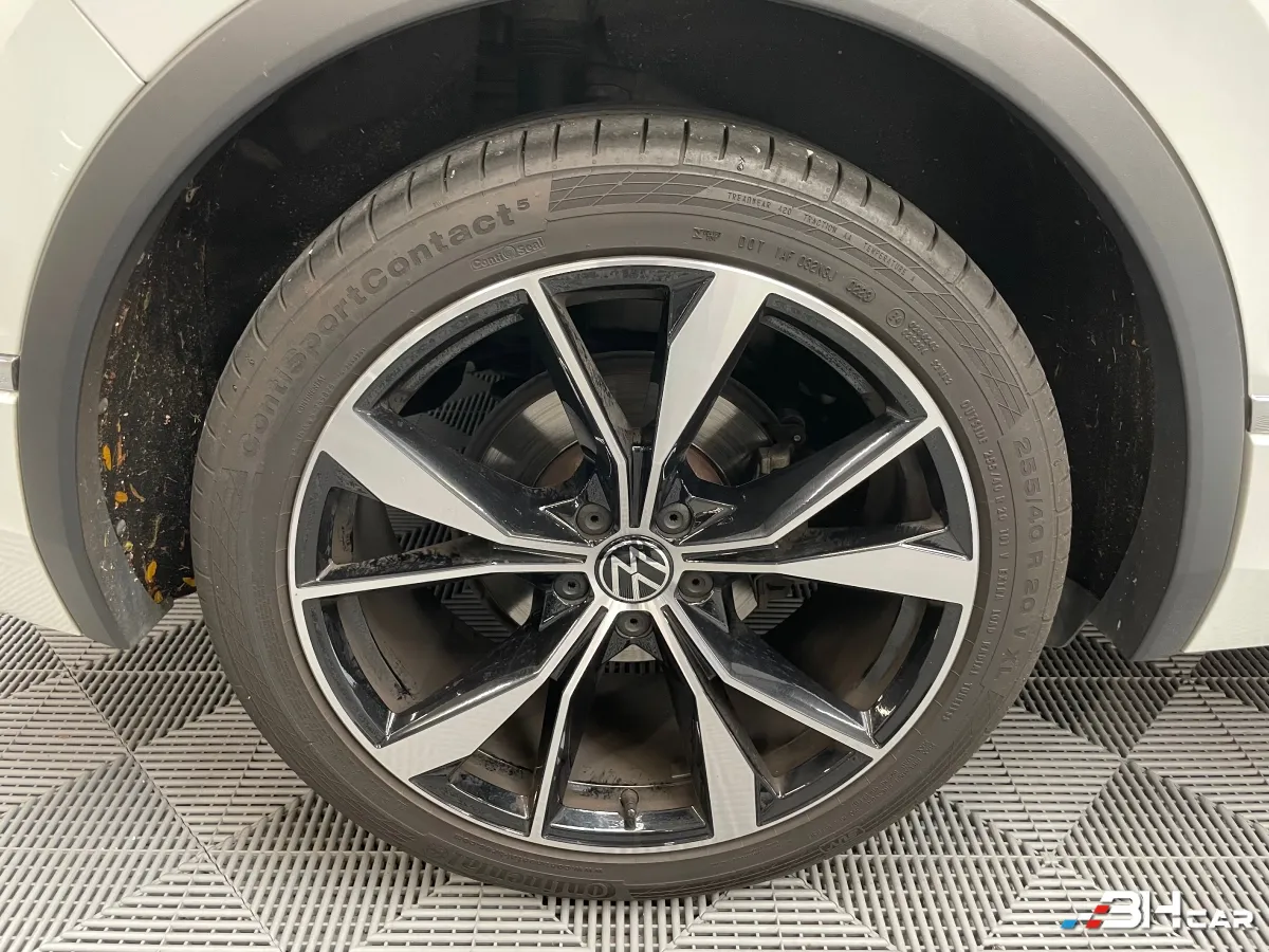 Volkswagen Tiguan - photo 30