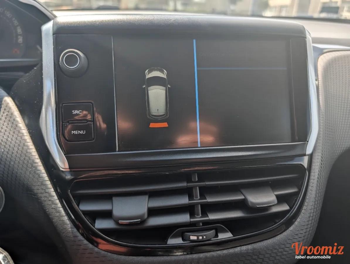 Peugeot 208 GENERATION-I 1.6 BLUEHDI 75 STYLE