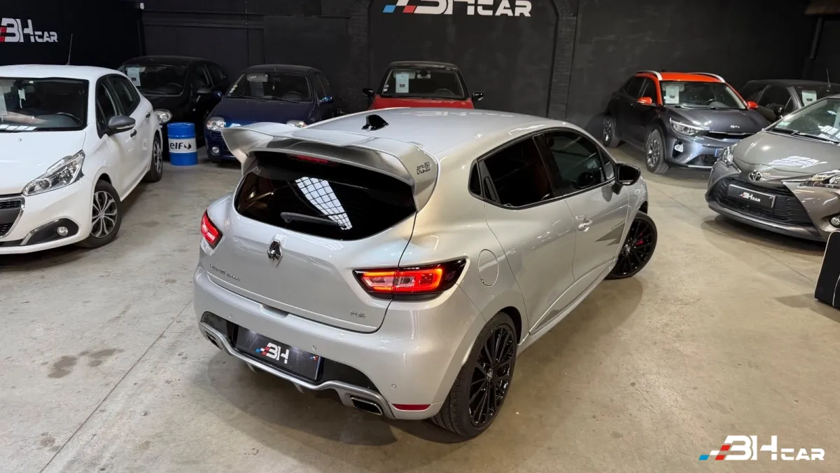 Renault Clio - photo 8