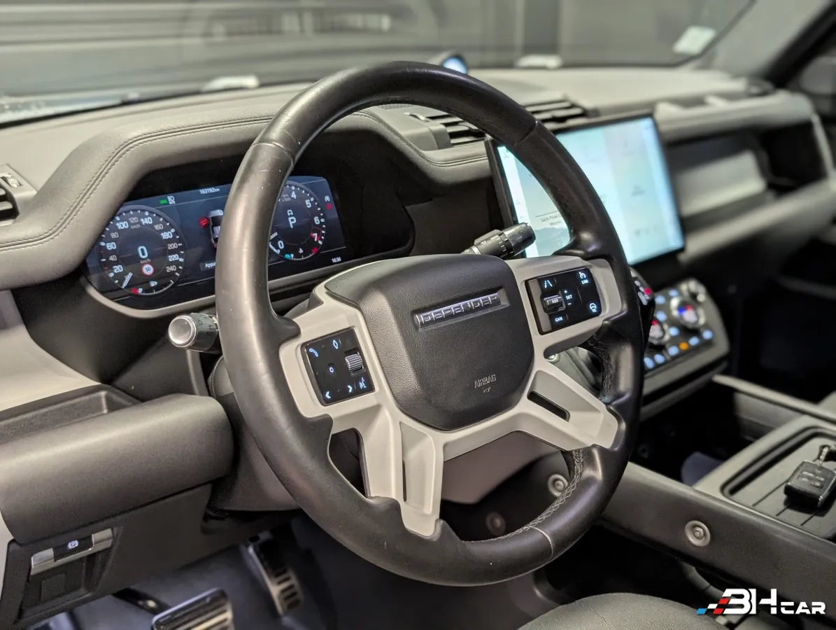 Land Rover Defender - photo 10