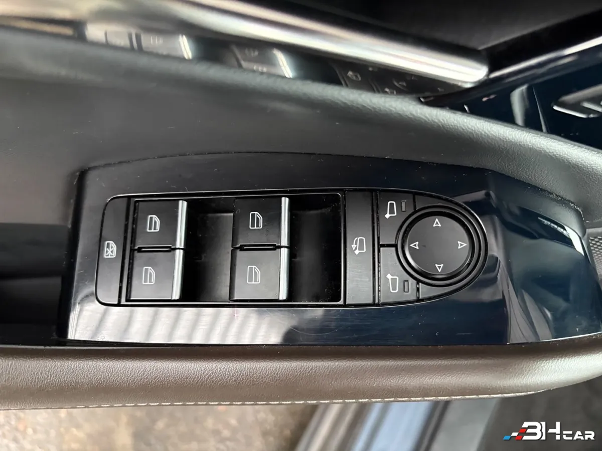 Mazda Cx-30 - photo 21