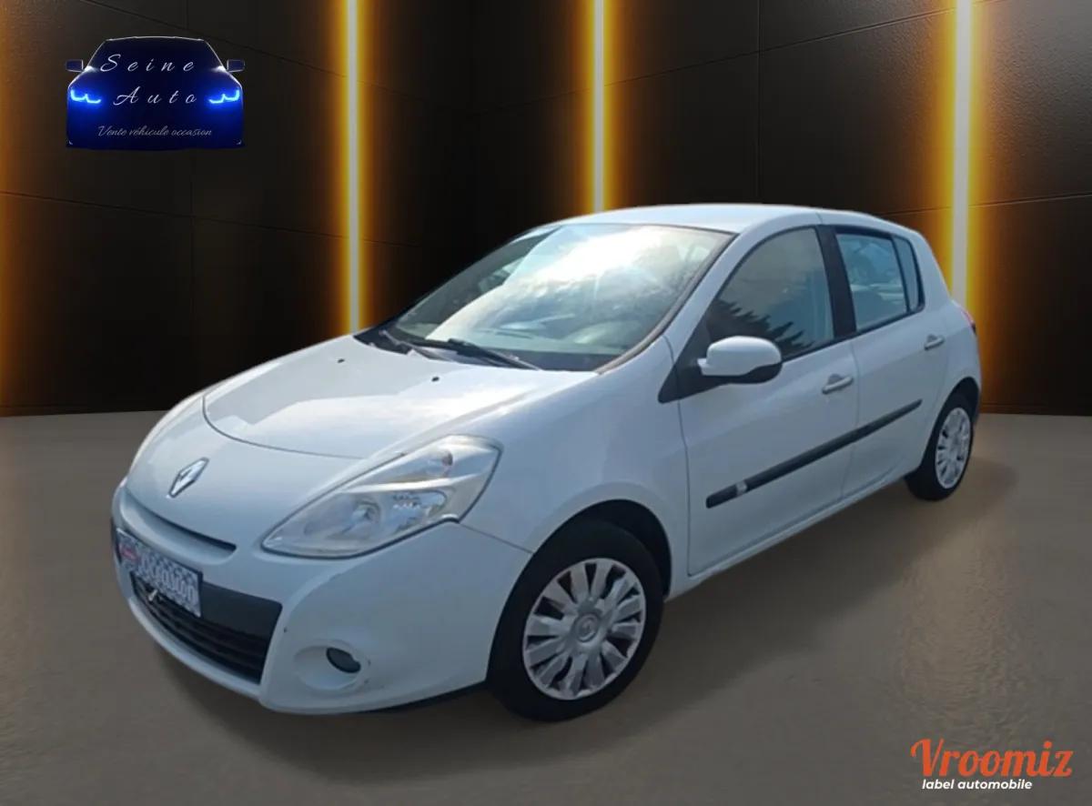 RENAULT Clio