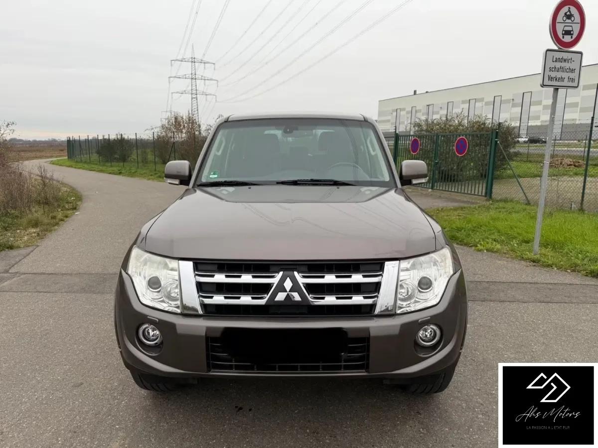Mitsubishi Pajero 3.2 DID 200 LONG INSTYLE 4WD BVA