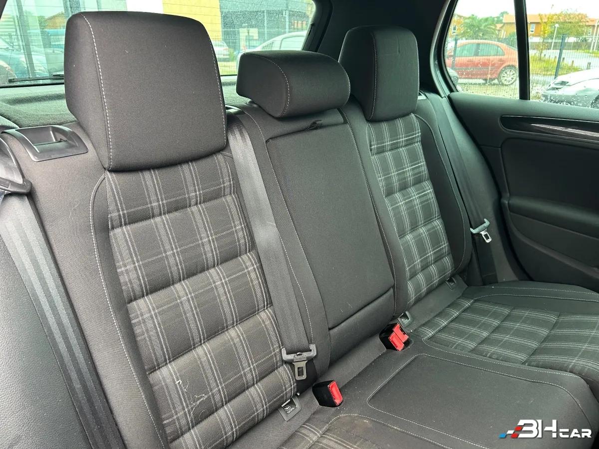 Aperçu indisponible de Volkswagen Golf