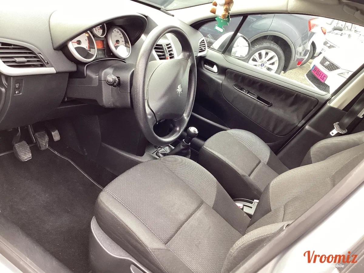 Peugeot 207 1.6 HDI 99G