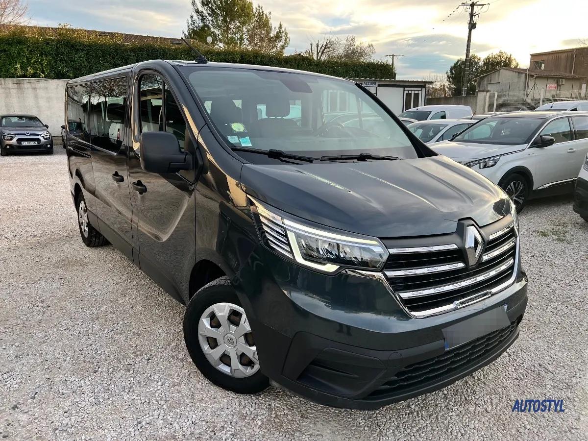RENAULT Trafic