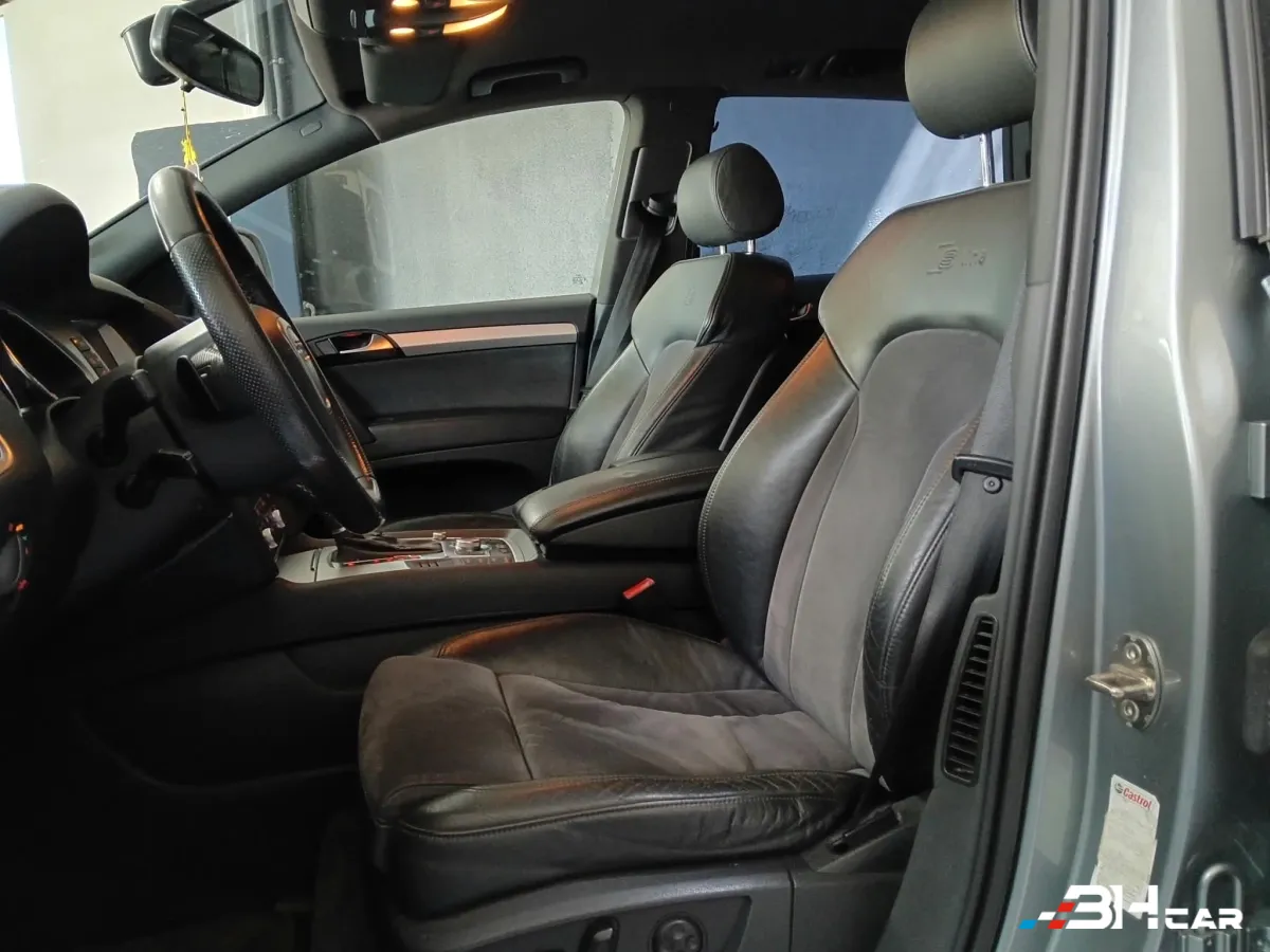 Audi Q7 - photo 8