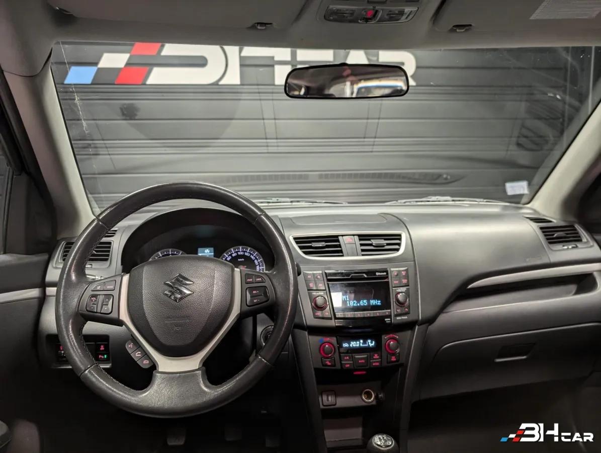 Aperçu indisponible de Suzuki Swift