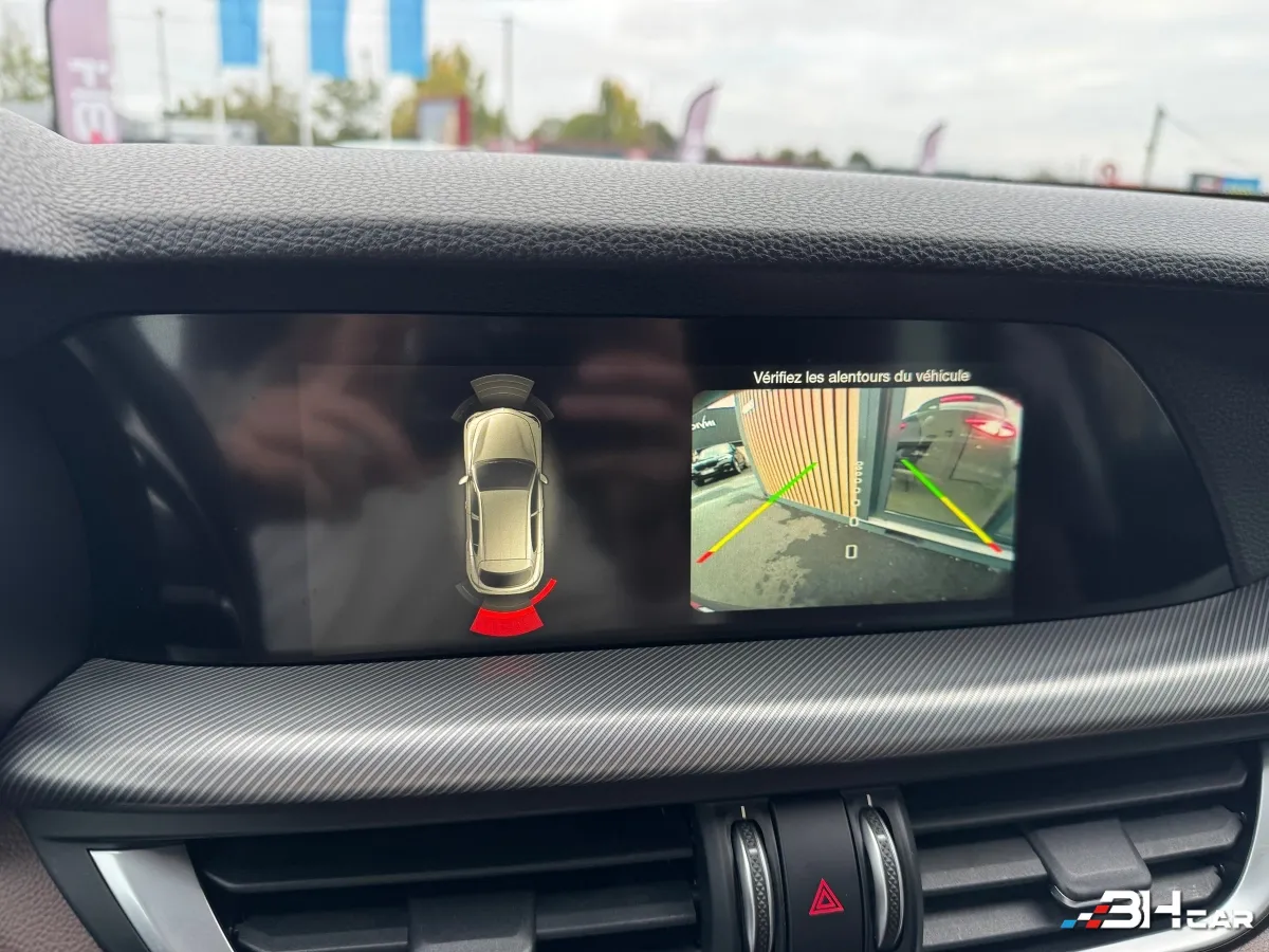 Alfa Romeo Stelvio - photo 25