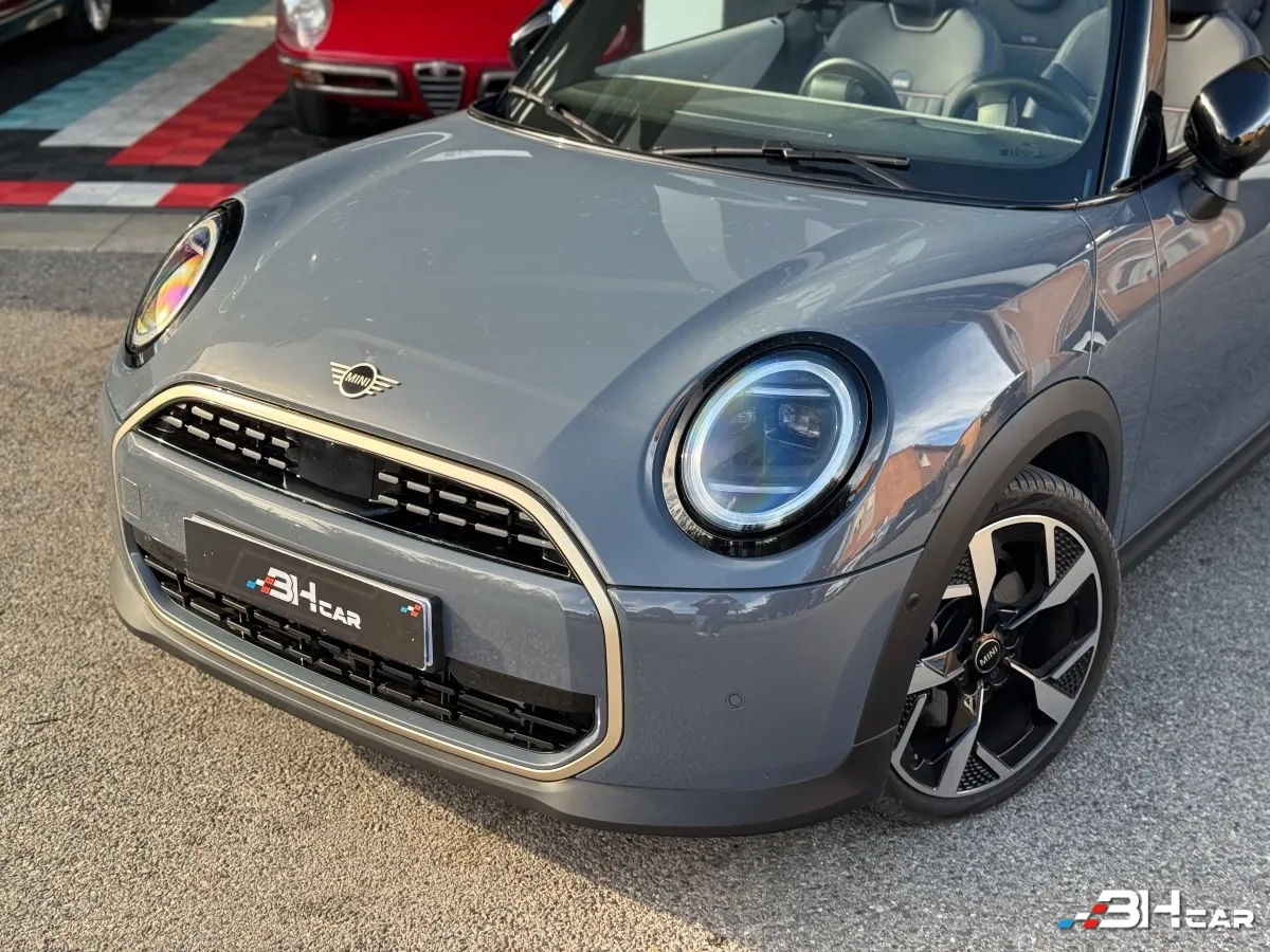 Mini Cabrio - photo 2