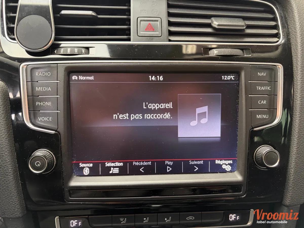 Volkswagen Golf 2.0 TDI 150 BLUEMOTION CARAT DSG BVA