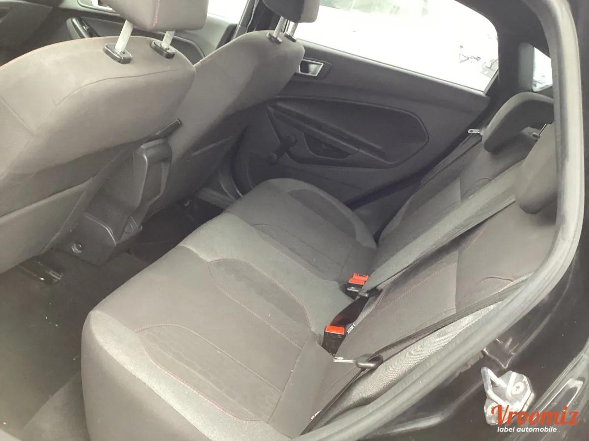 Ford Fiesta 1.0 SCTI 100 VIGNALE BLACK