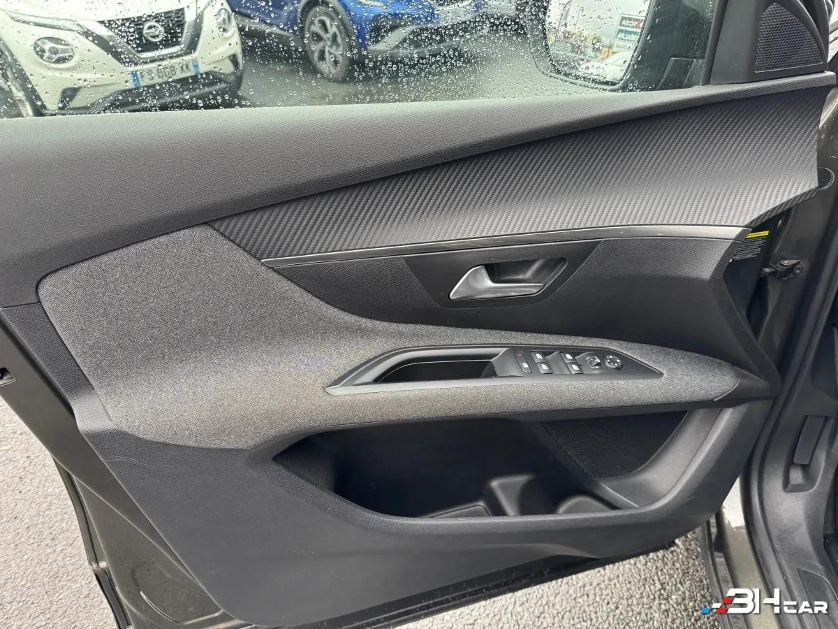 Aperçu indisponible de Peugeot 5008