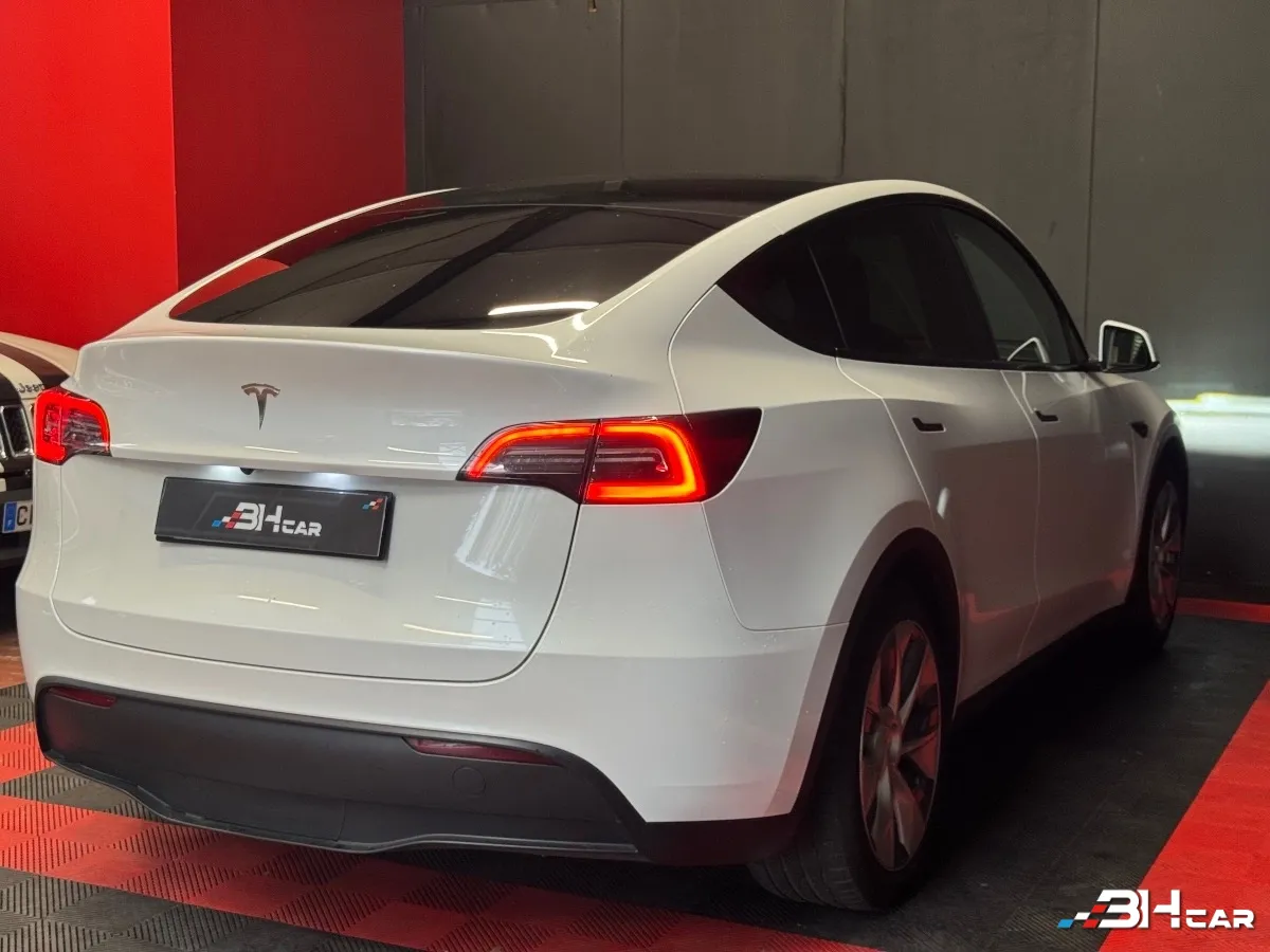 Tesla Model-y - photo 4