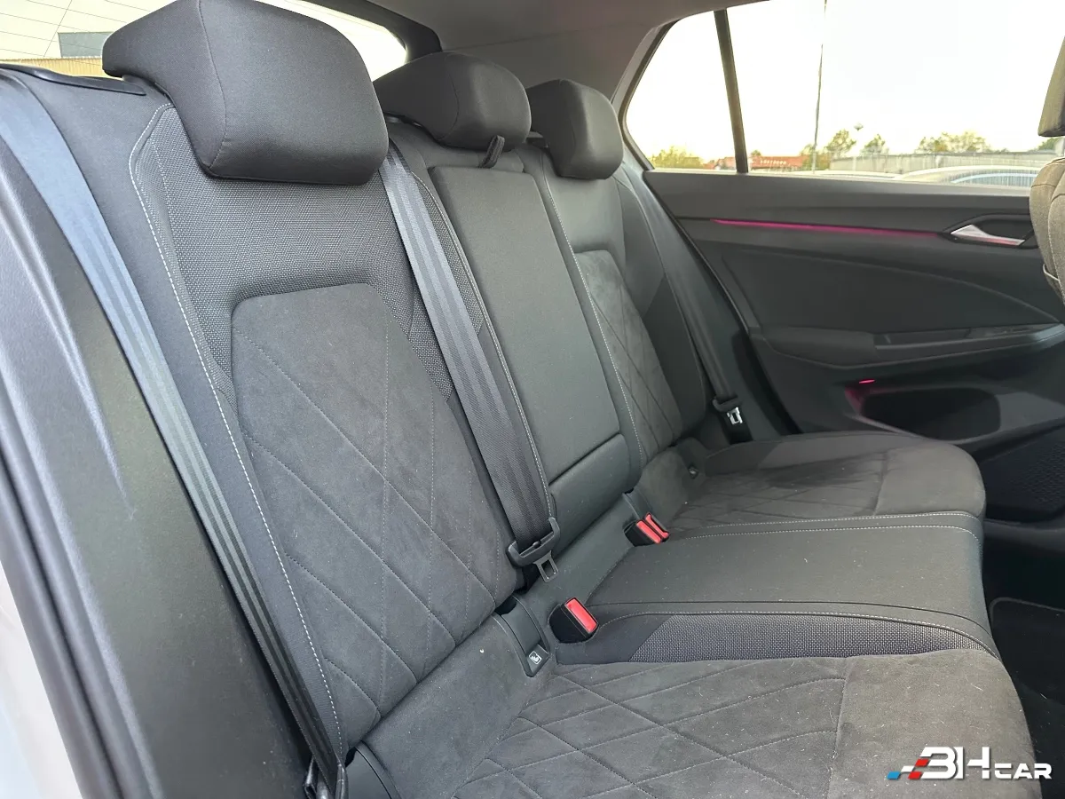 Volkswagen Golf - photo 11