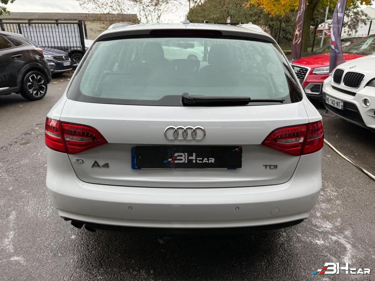 Aperçu indisponible de Audi A4