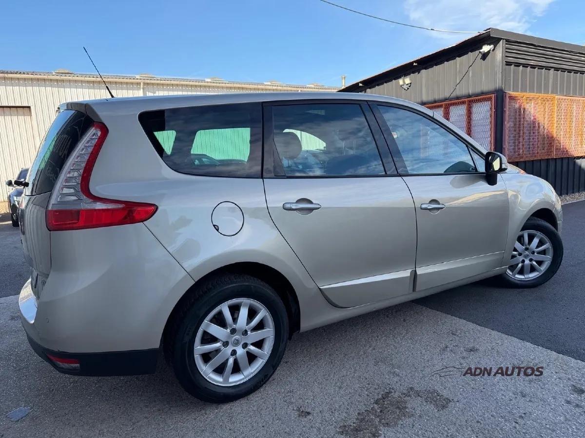 Renault Grand Scenic 1.9 DCI 130 PRIVILEGE