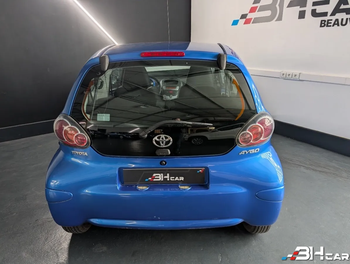 Toyota Aygo - photo 6