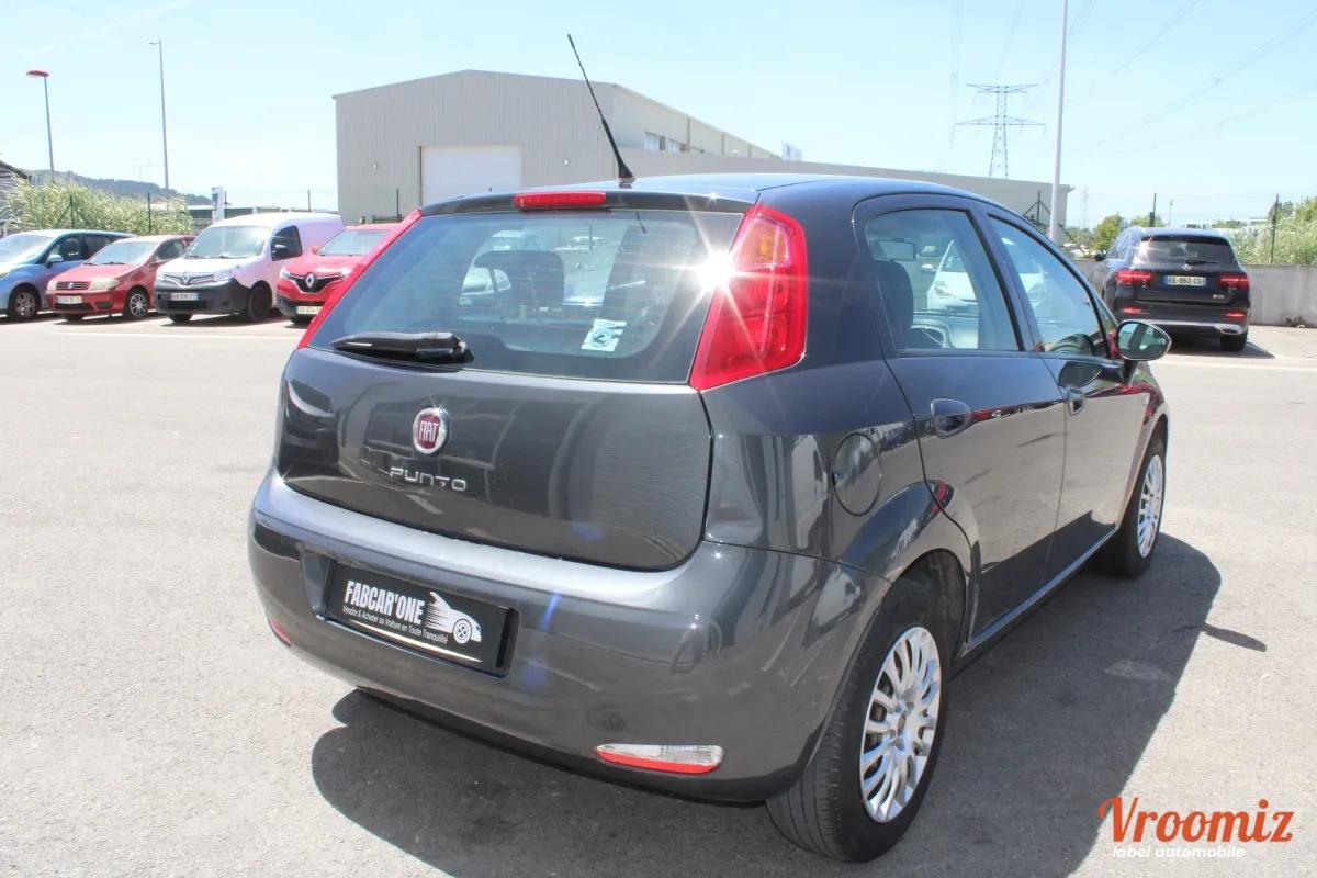 FIAT PUNTO 1.4 8v 78ch S&S Easy 5p - Distribution neuve - Garantie 12 Mois