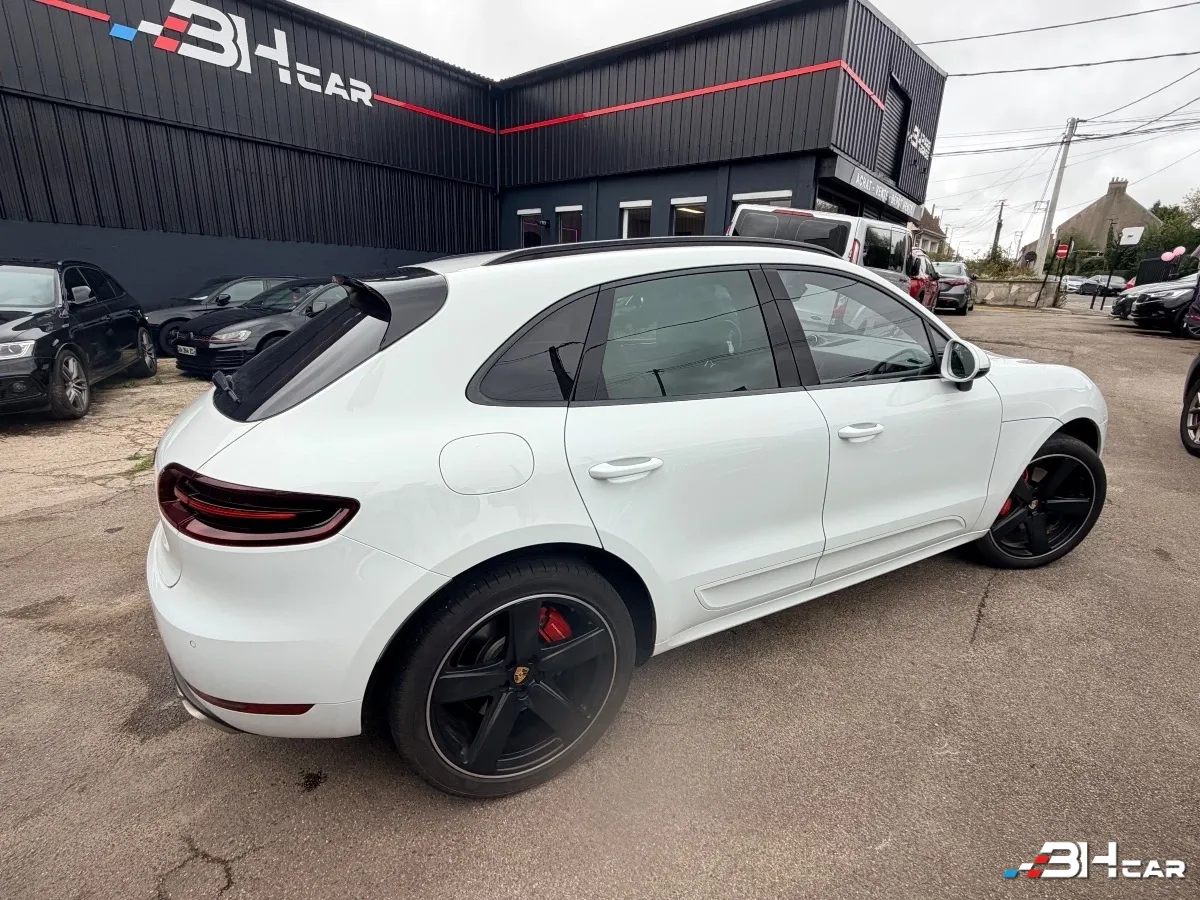 Porsche Macan - photo 22