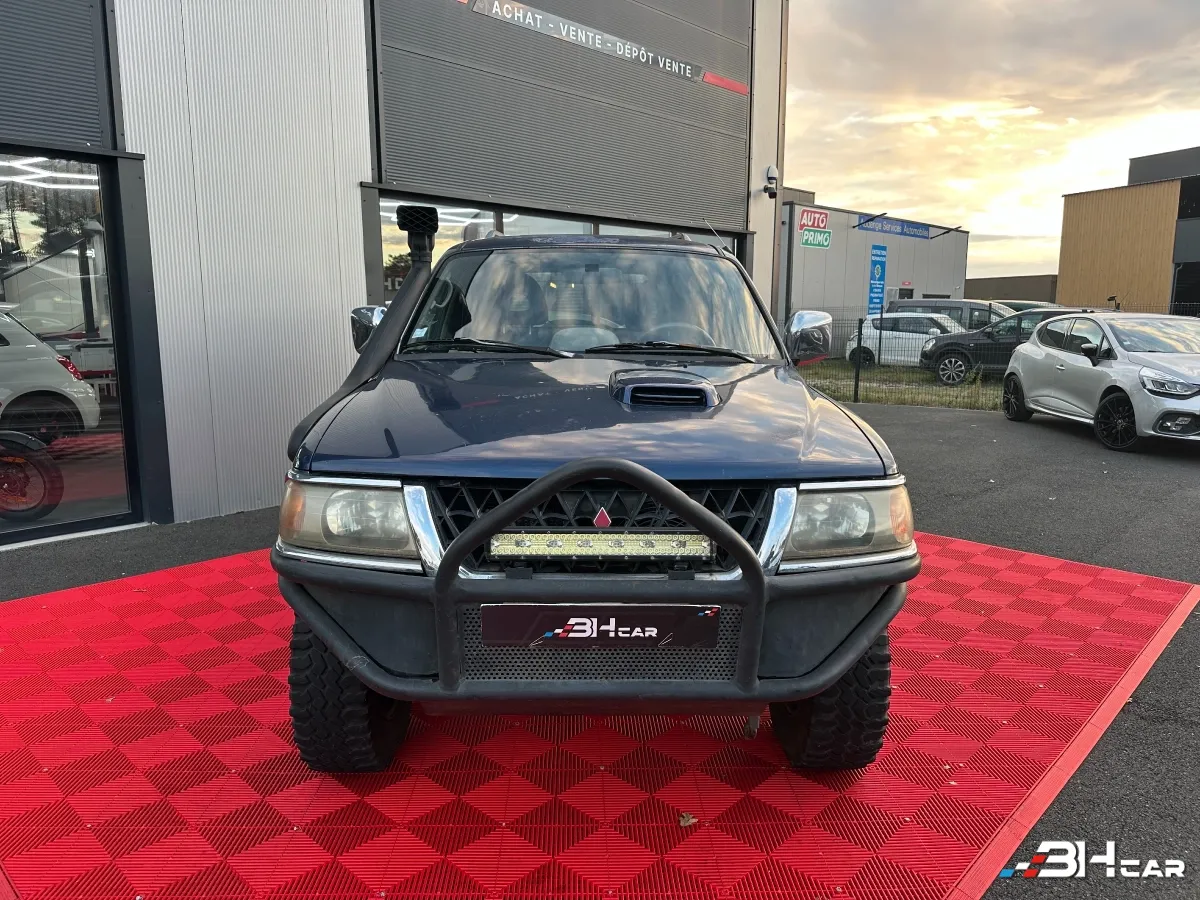 Mitsubishi Pajero Sport - photo 2