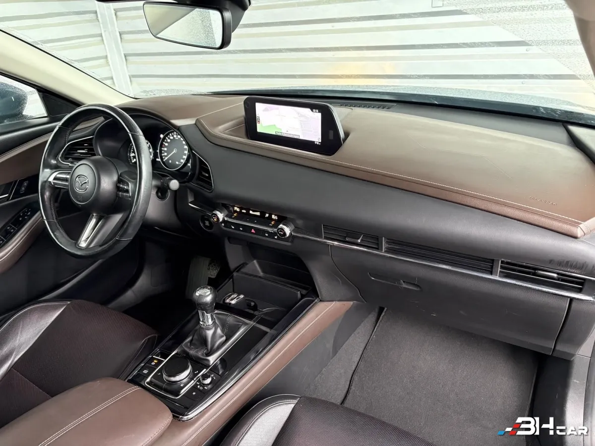 Mazda Cx-30 - photo 8