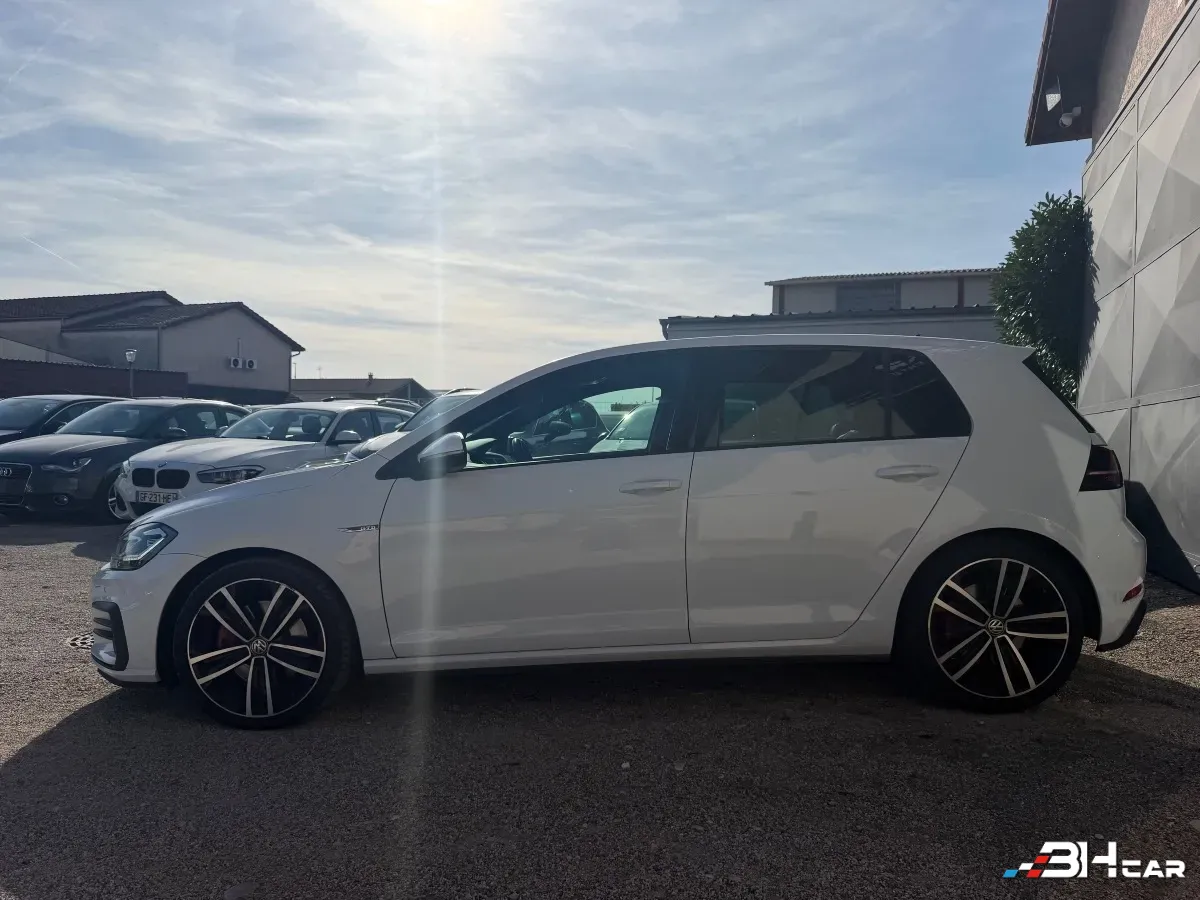Volkswagen Golf - photo 6