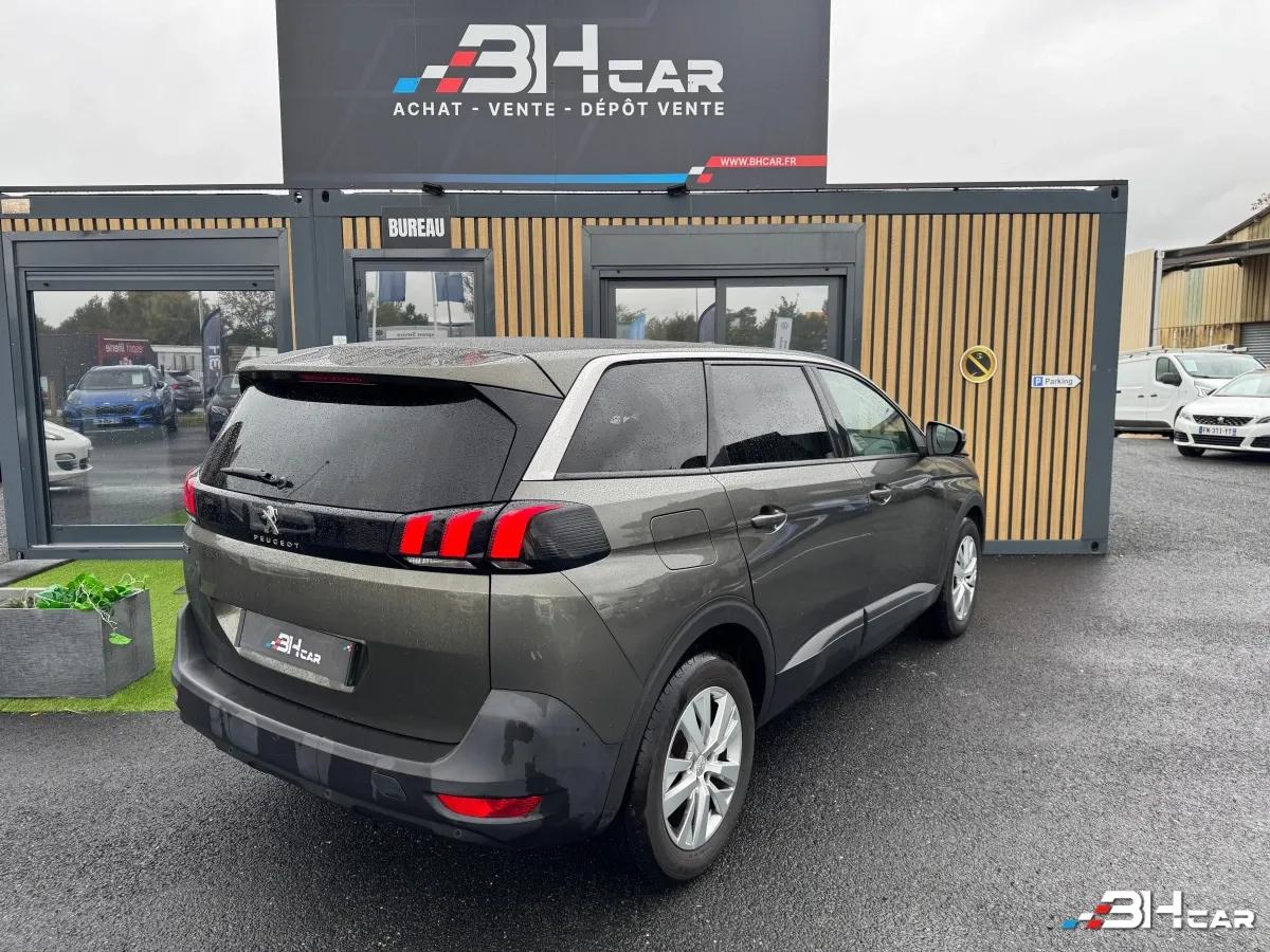 Aperçu indisponible de Peugeot 5008