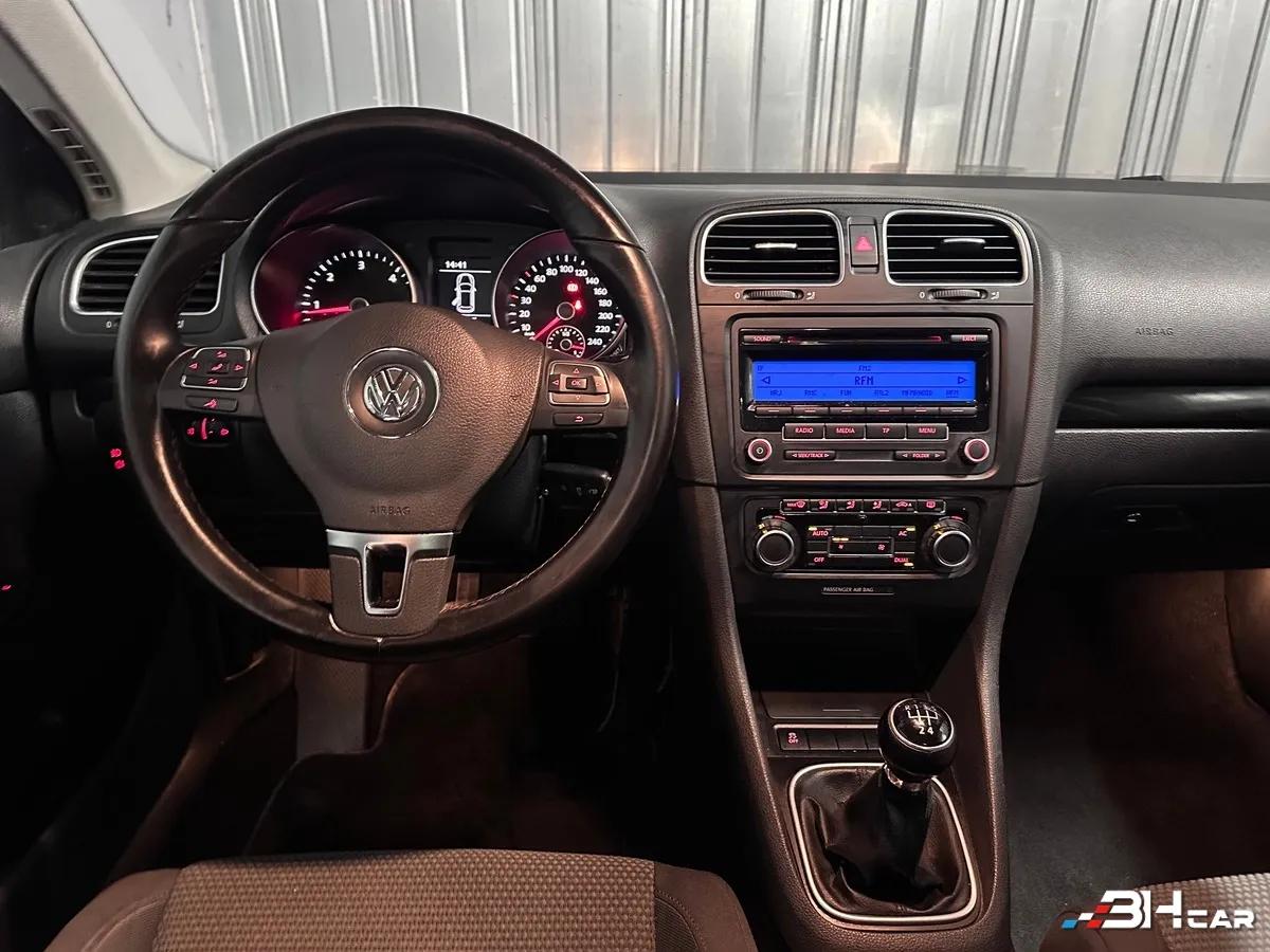 Aperçu indisponible de Volkswagen Golf