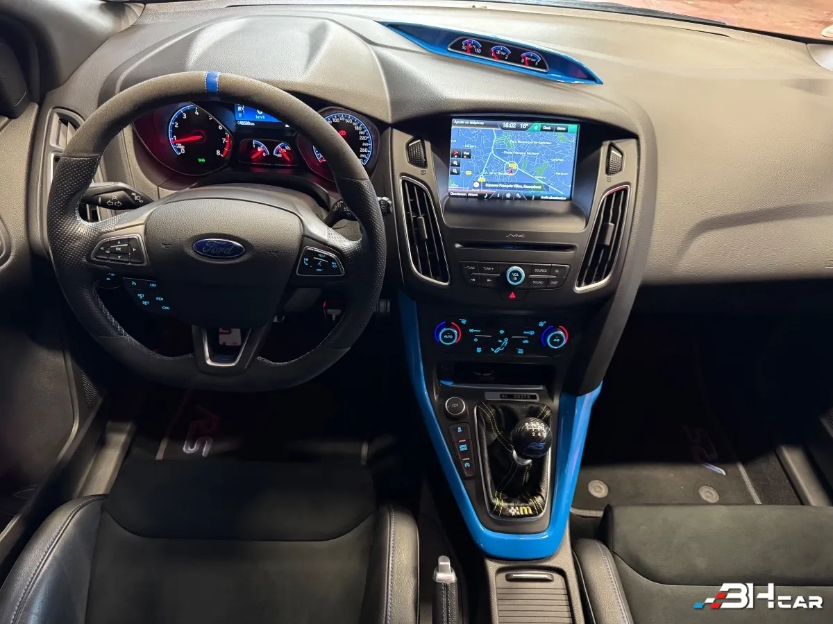 Ford Focus - photo 8