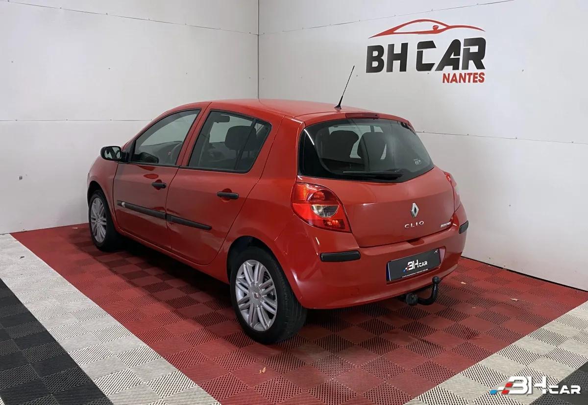 Aperçu indisponible de RENAULT Clio
