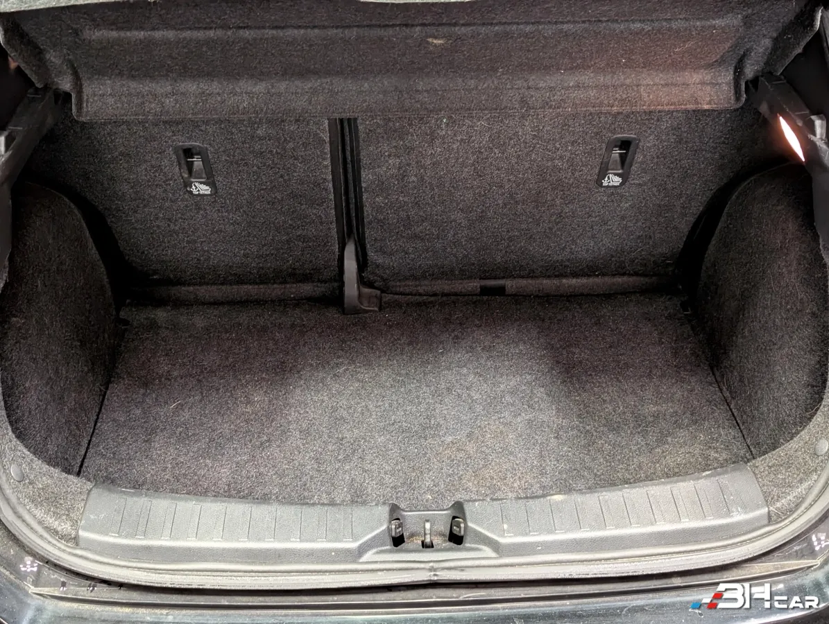 Nissan Micra - photo 21