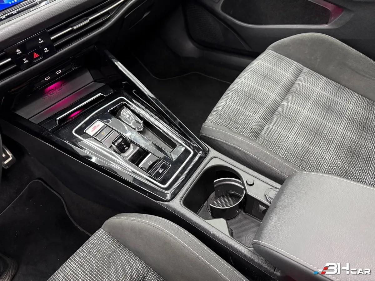 Aperçu indisponible de Volkswagen Golf