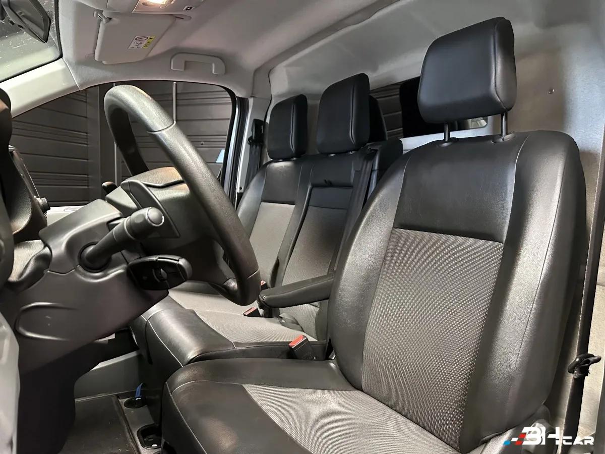 Aperçu indisponible de Peugeot Expert Vu