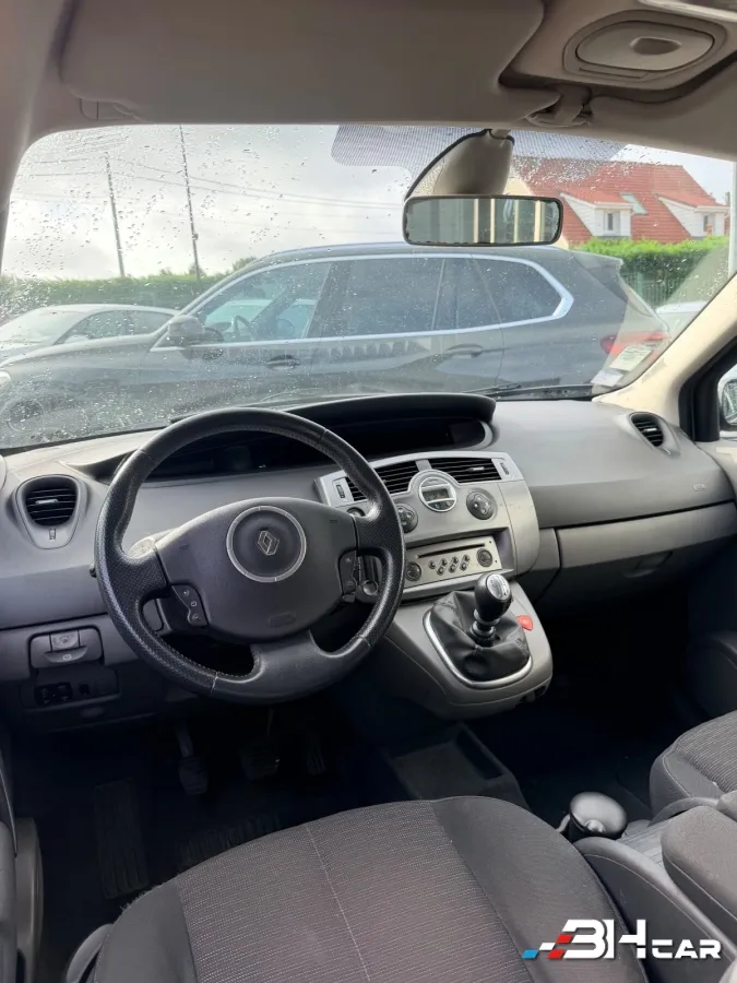 Renault Scenic - photo 2