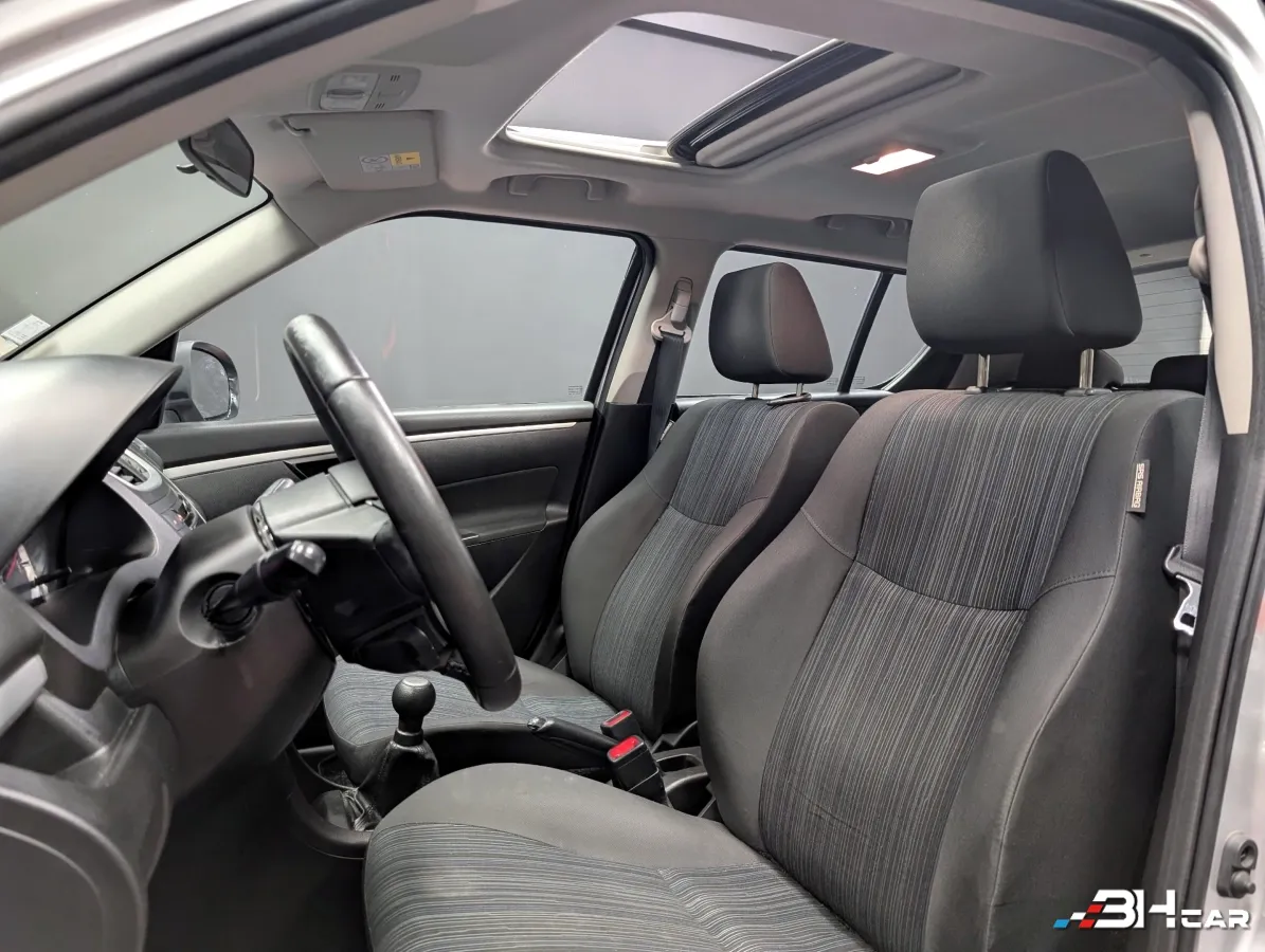 Suzuki Swift - photo 12