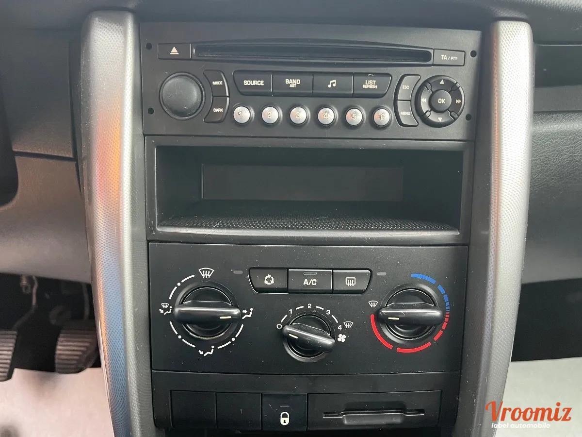 PEUGEOT 207 1.4 HDi 70 CH