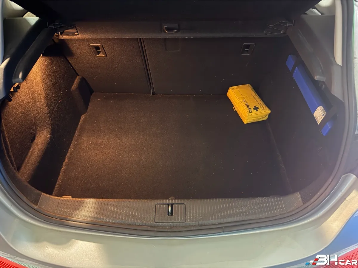 Opel Astra - photo 26