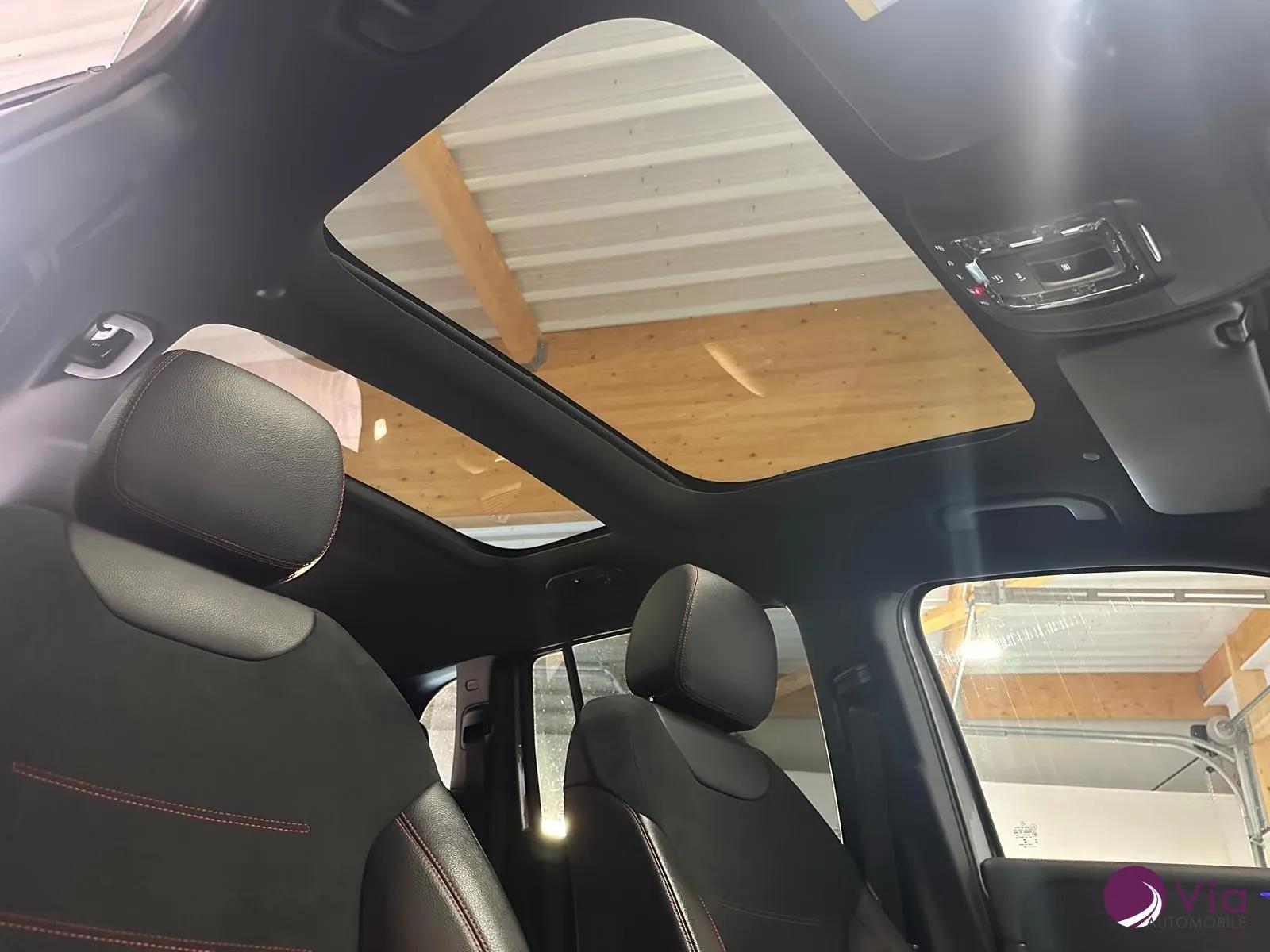 MERCEDES GLB