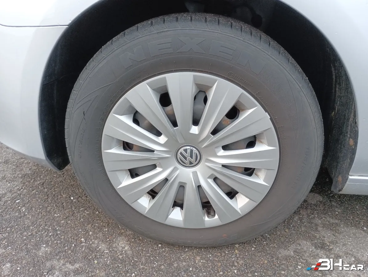 Volkswagen Golf - photo 11
