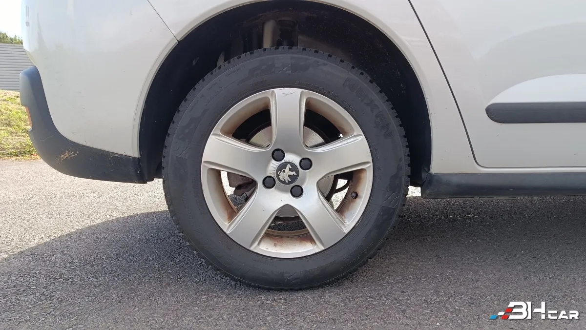 Peugeot 3008 - photo 8