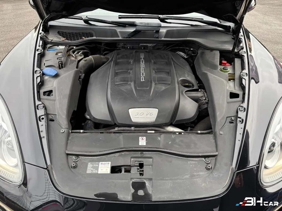 Porsche Cayenne - photo 26