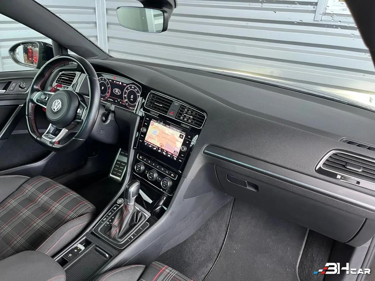 Aperçu indisponible de Volkswagen Golf