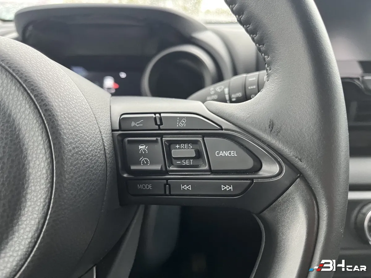 Toyota Yaris - photo 15