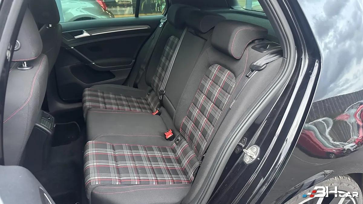 Aperçu indisponible de Volkswagen Golf